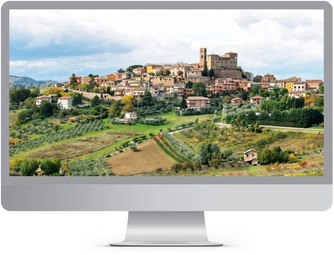 Computer con Immagine di Forlì che mostra il servizio di realizzazione siti web Forlì