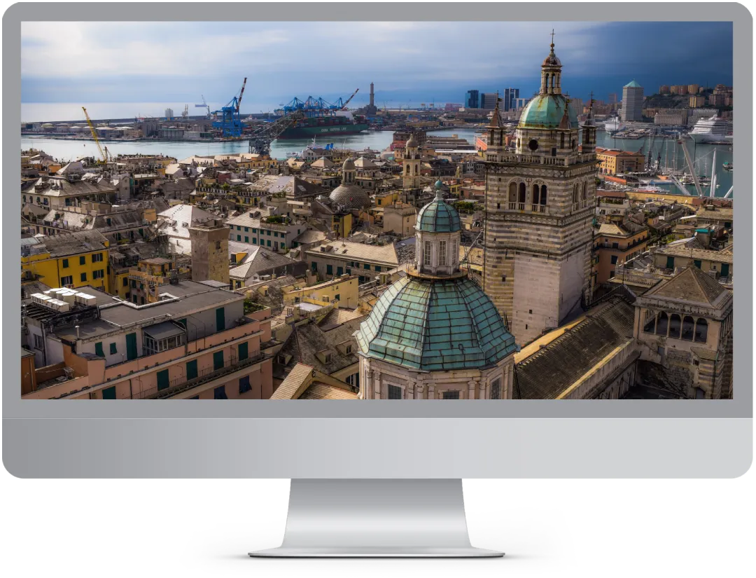 Computer con Immagine di Genova che mostra il servizio di realizzazione siti web Genova